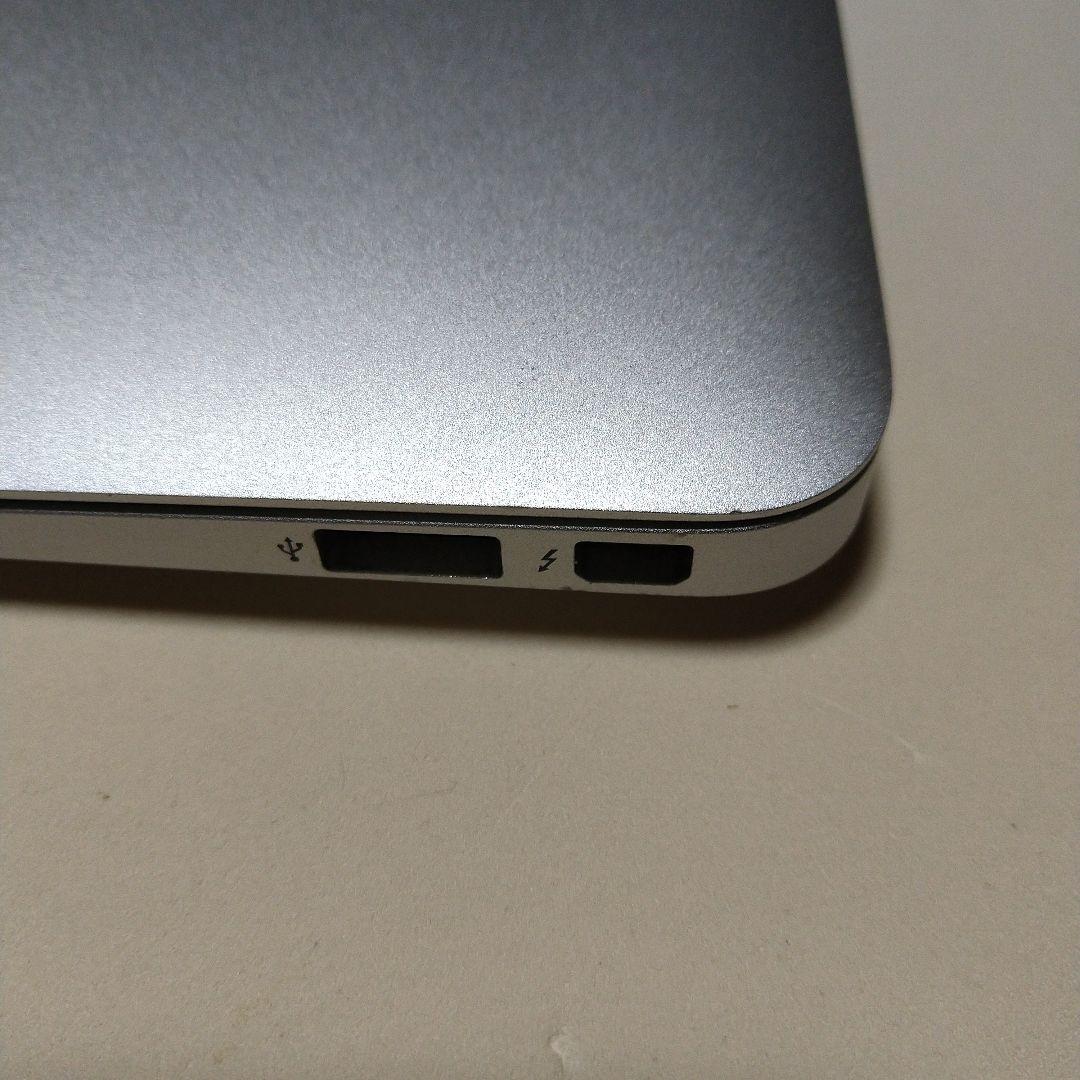 Apple Macbook Air 11インチ 2014 A1465