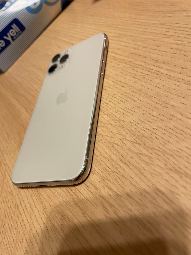Apple iPhone 11 Pro 64GB シルバーsim解除済み
