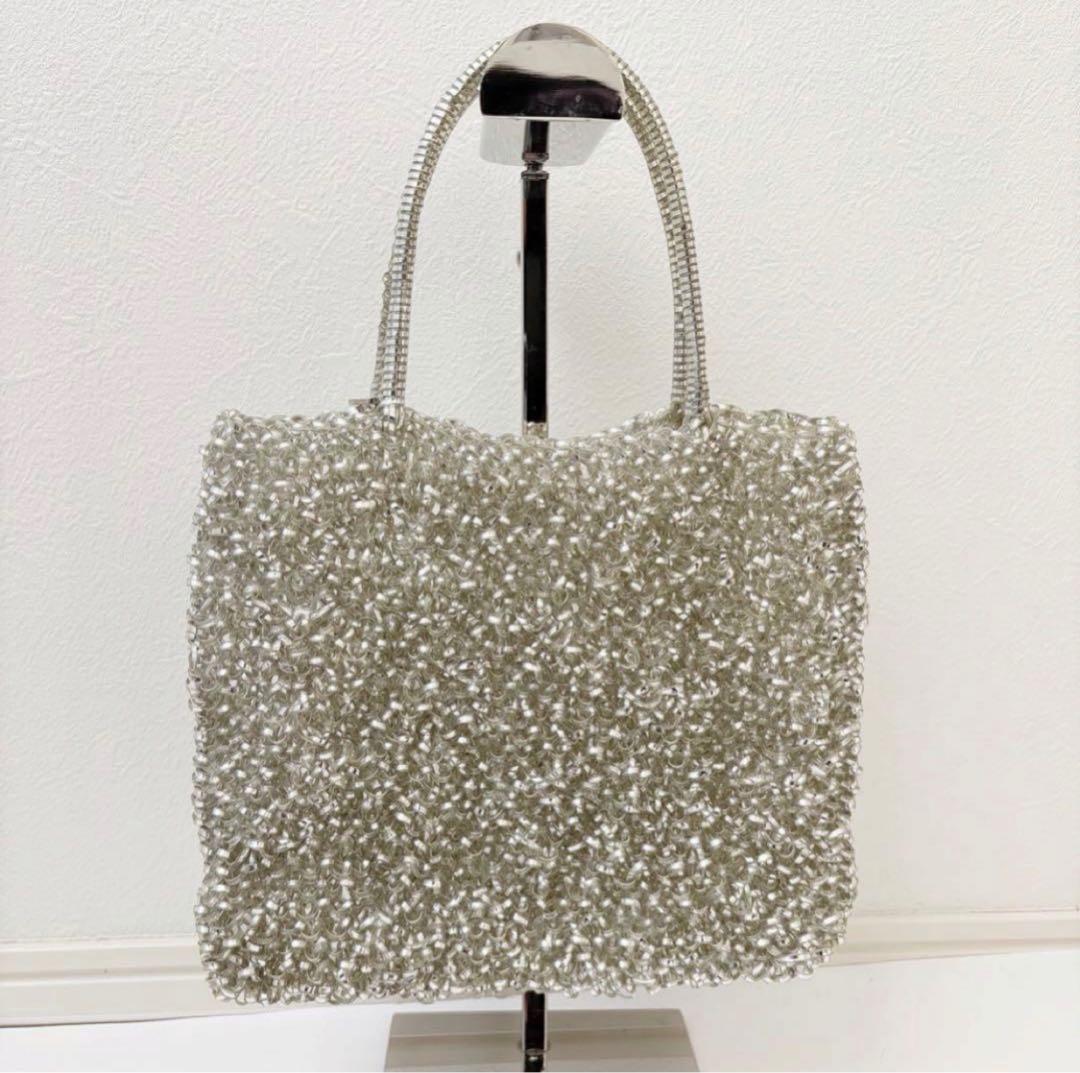 アンテプリマ　スタンダードスクエア　ミディアム　シルバー、インナーポーチ付き