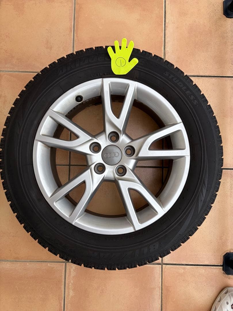 ▪︎値下げ▪︎ アウディ純正　Ｑ３用スタッドレスセット