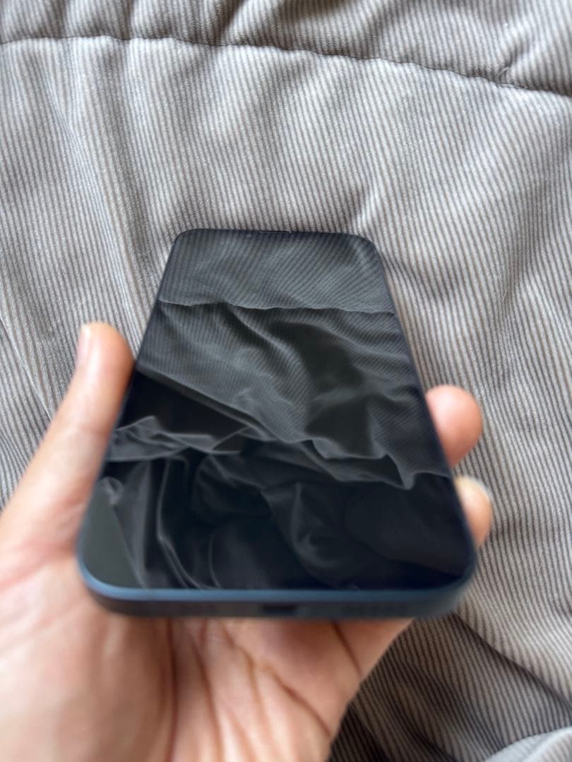 美品！無傷！　iPhone13 256G ミッドナイト