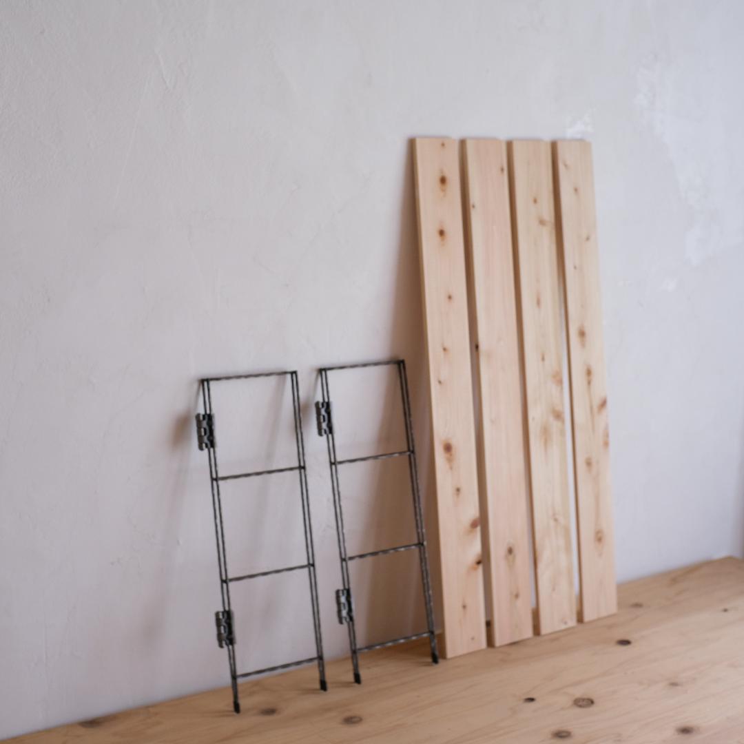 無骨なアイアン脚2点1セットH　板付きスリムシェルフイベント什器