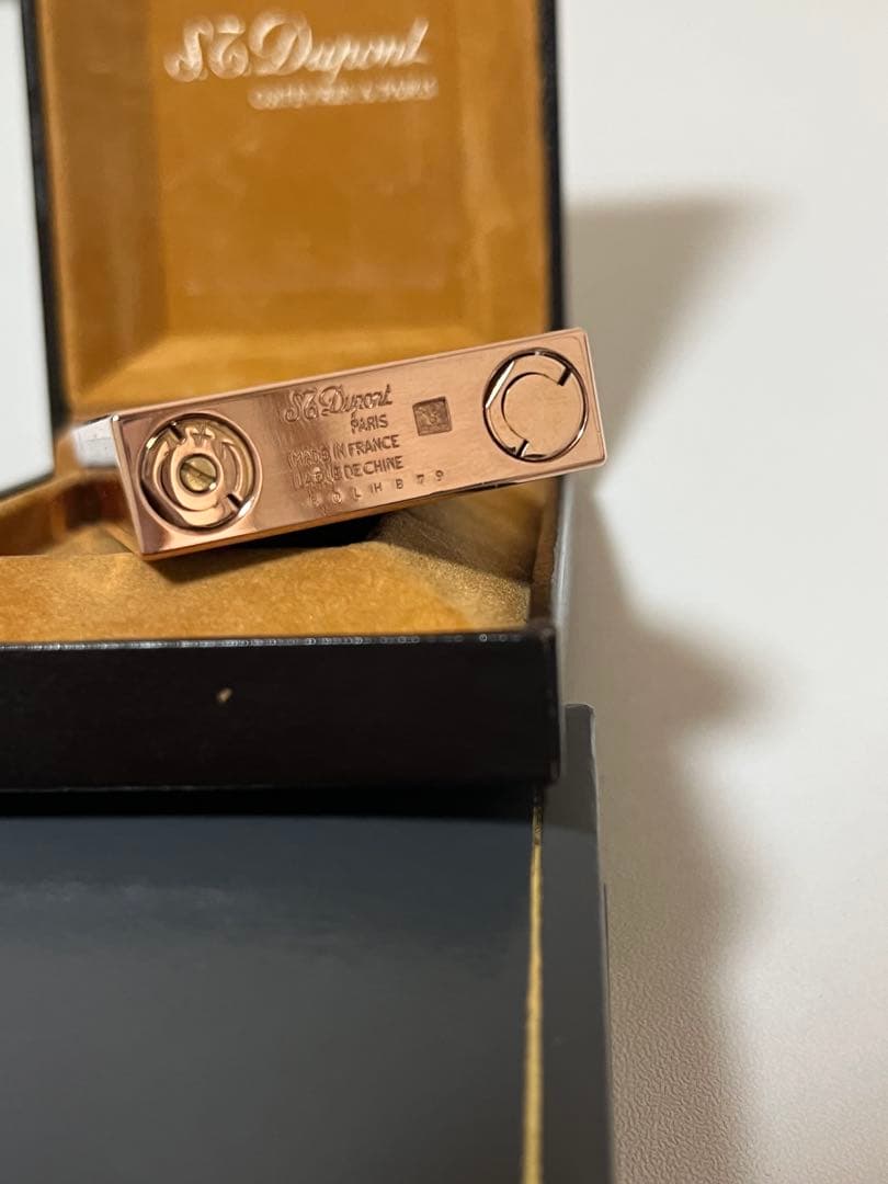 デュポンライター　ガスライター　超レアモデル、純正漆　高額モデル　ほぼ新品　本物