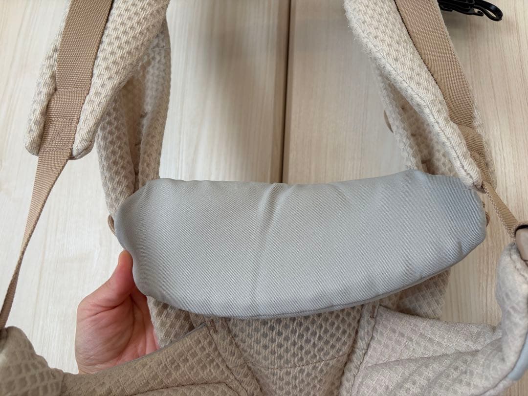 【美品】エルゴベビー オムニブリーズ サンドベージュ