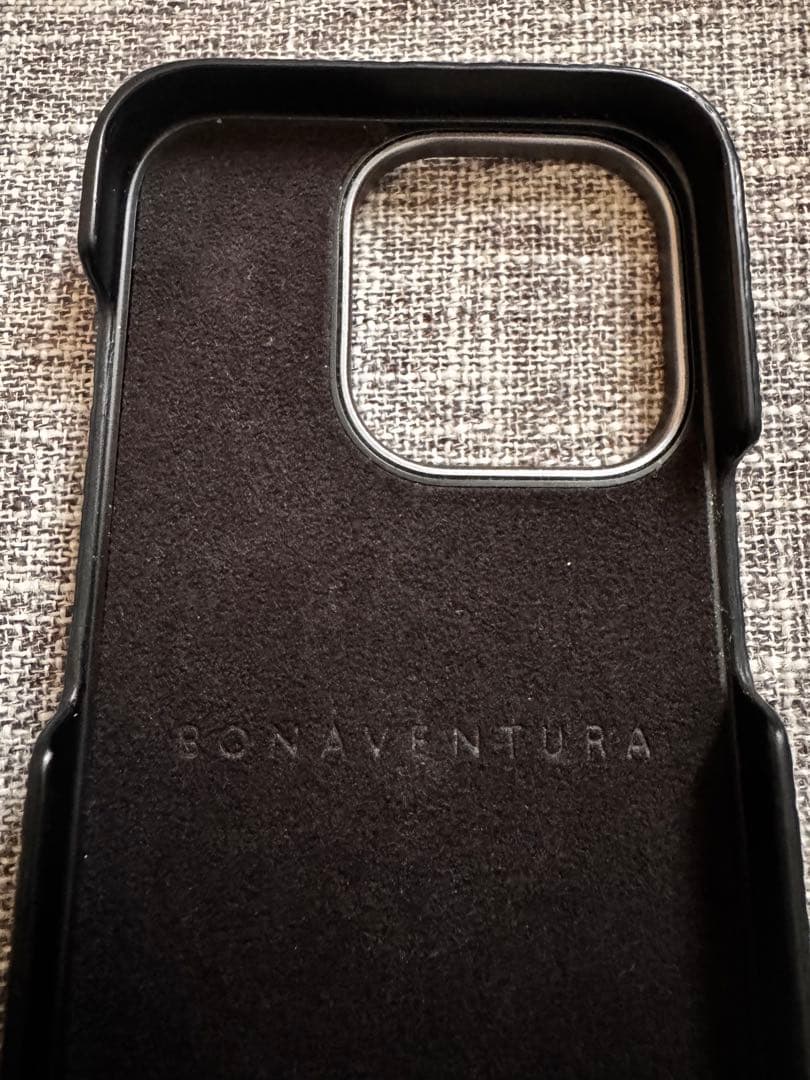 ハンドル付き バックカバーケース シュリンクレザー　iPhone15pro