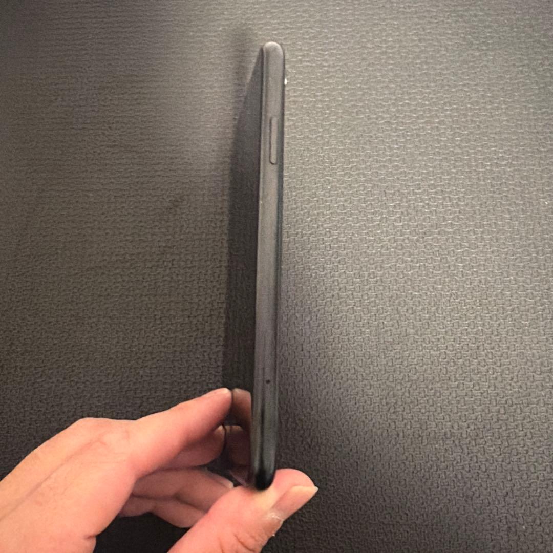 Apple iPhone XR ブラック 本体のみ　64GB