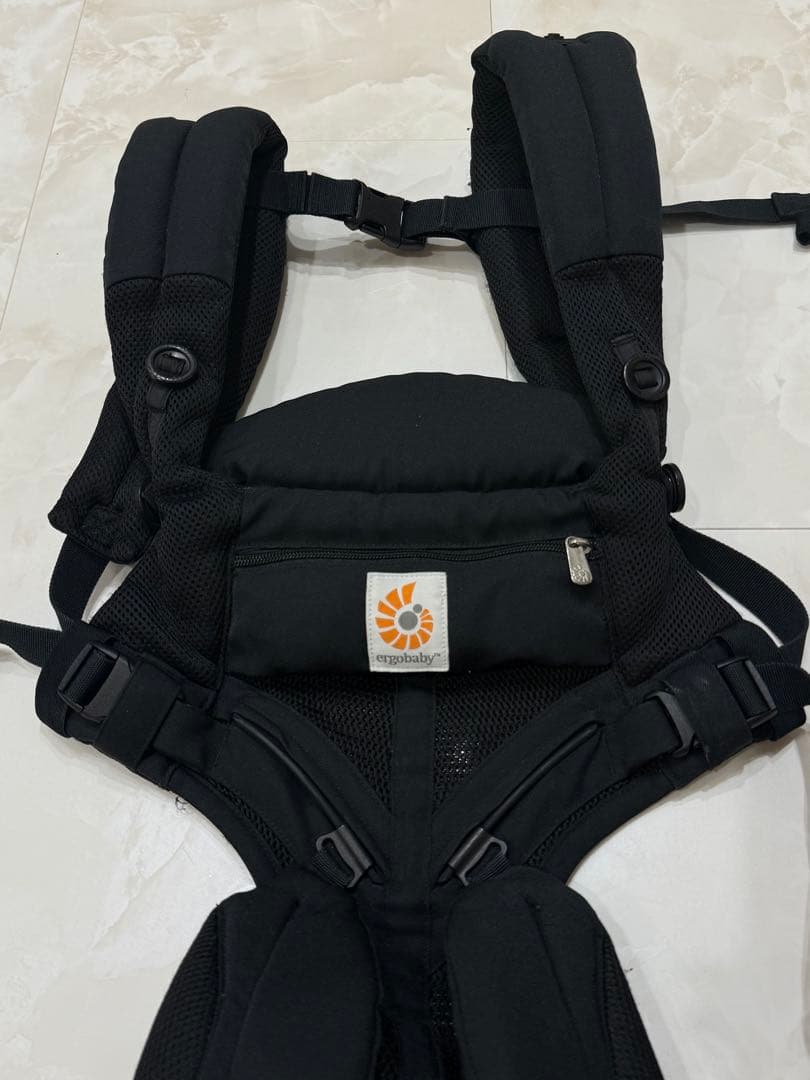 【美品】エルゴベビー クールエア オムニ360 オニキス ブラック 抱っこ紐　黒