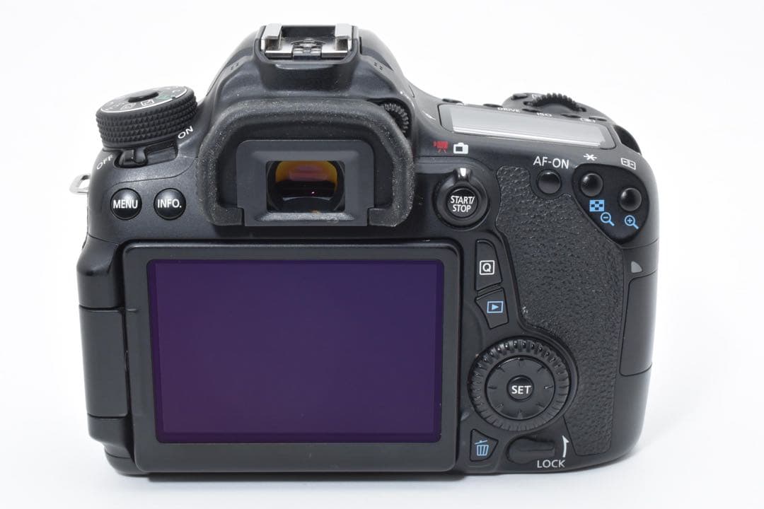 デジタル一眼レフカメラ/Canon EOS 70D標準&望遠ダブルレンズセット