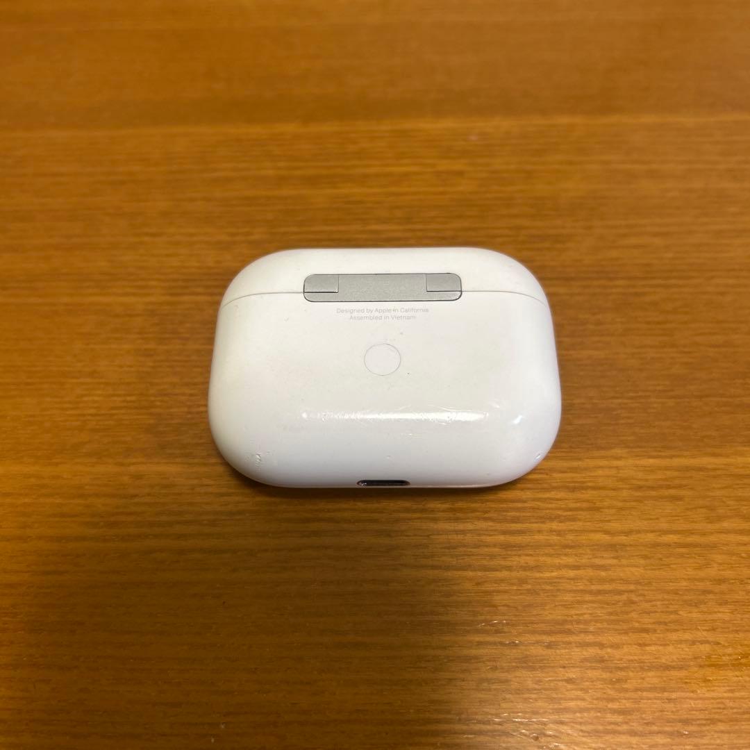 AirPods Pro ケースと右耳用のみ