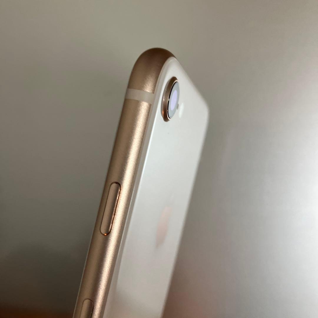 スマートフォン本体 Apple iPhone 8 (MQ7A2J/A)