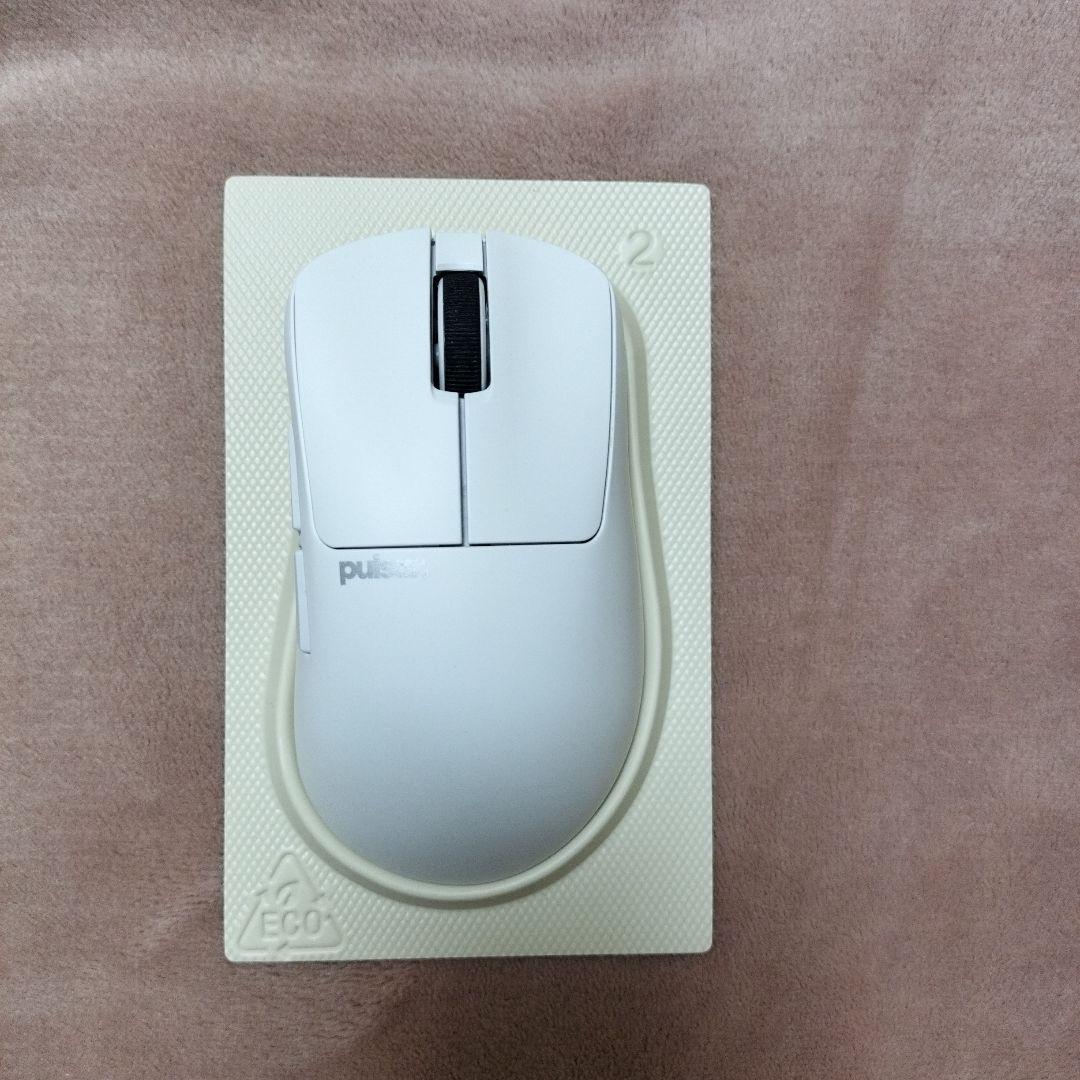 pulsar Xlite V3マウス　ホワイト