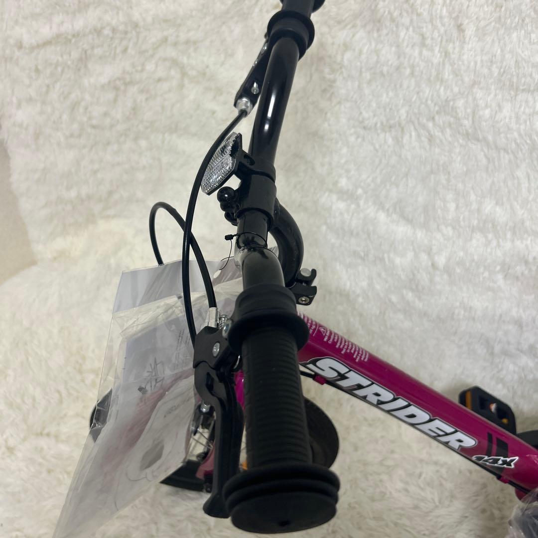 極美品 ストライダー STRIDER 14X フューシャピンク バランスバイク