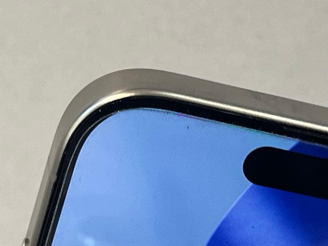 iPhone 15 Pro 256G 89%バッテリー　グレー