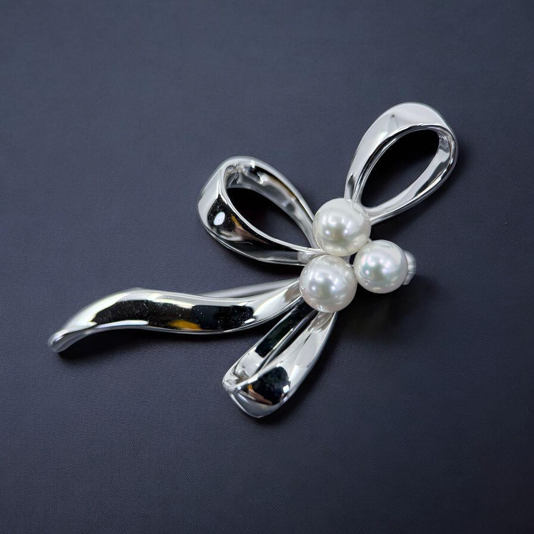 【新品同様】ミキモト　アコヤ　本真珠　パール　ブローチ　コサージュ　シルバー