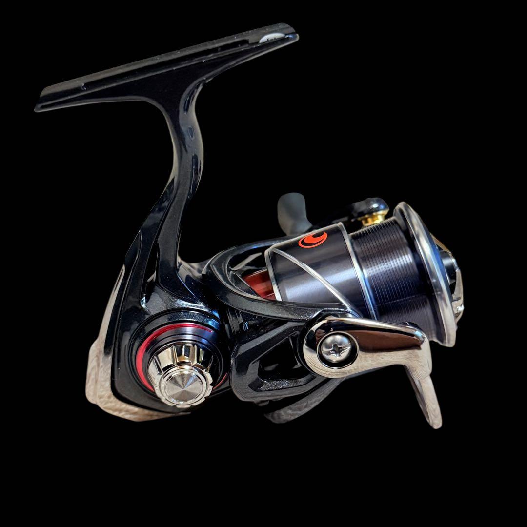 【美品】ダイワ　２０月下美人X　LT2000S-P