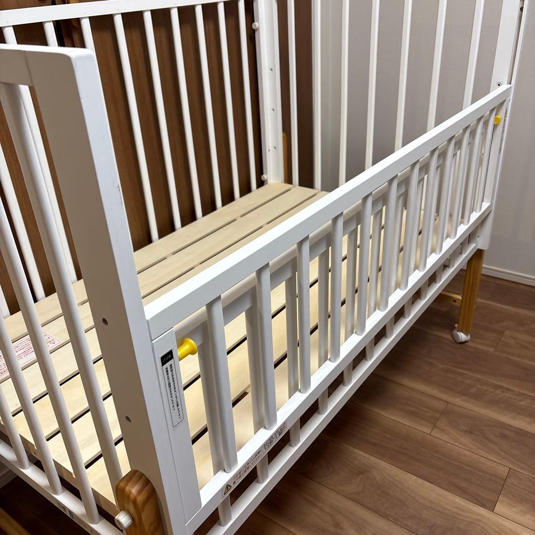 pacopako キホンベビーベッド　スライド+キャスター付き