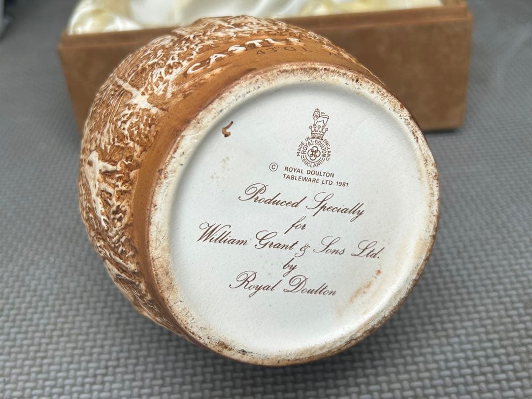 未開栓・グランツ21年 陶器ボトル スコッチウイスキー