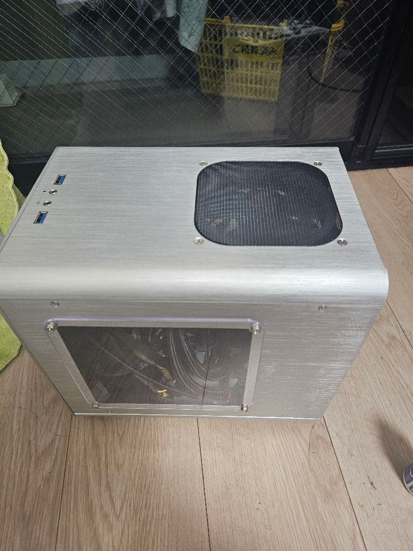 チ*ン様 Raijintek metis plus PCケース550W電源120