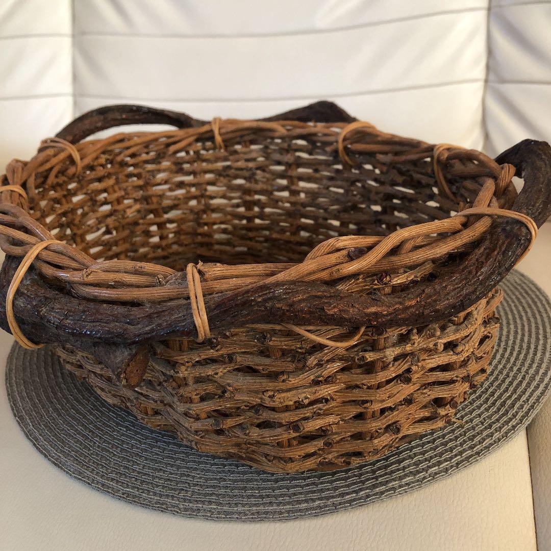 自然な❣️素朴な❣️手作り❣️味のある❣️山葡萄、蔓、籠、アンティーク、レトロ