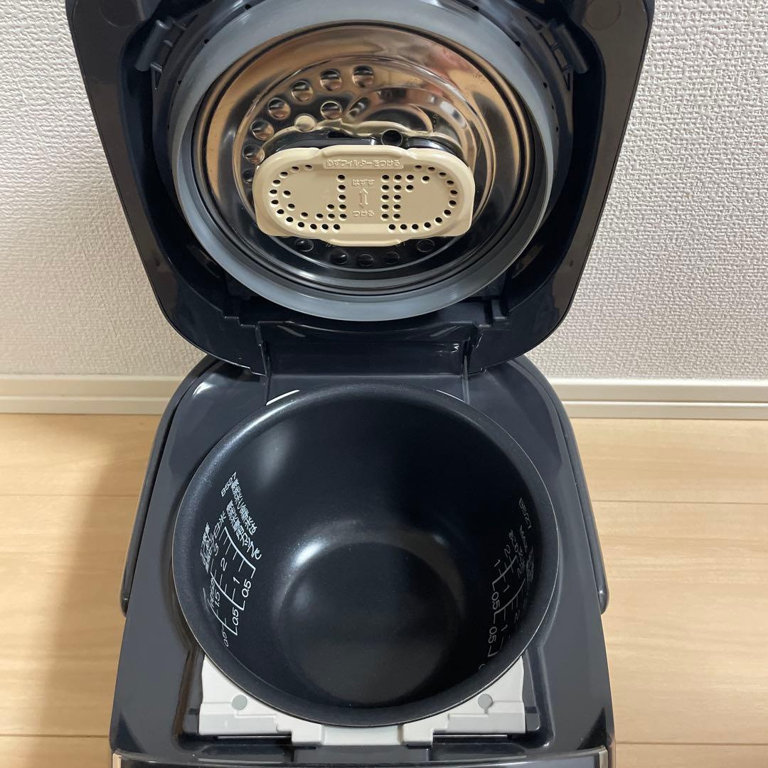 S*r様 【2021年製】象印 圧力IH炊飯ジャー NP-RZ05 3合炊き