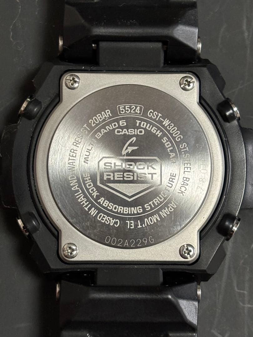 人気モデル カシオ G-SHOCK GST-W300G-1A9JF