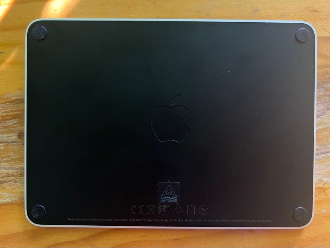 apple Magic Trackpad 3 ブラック　Lightningモデル