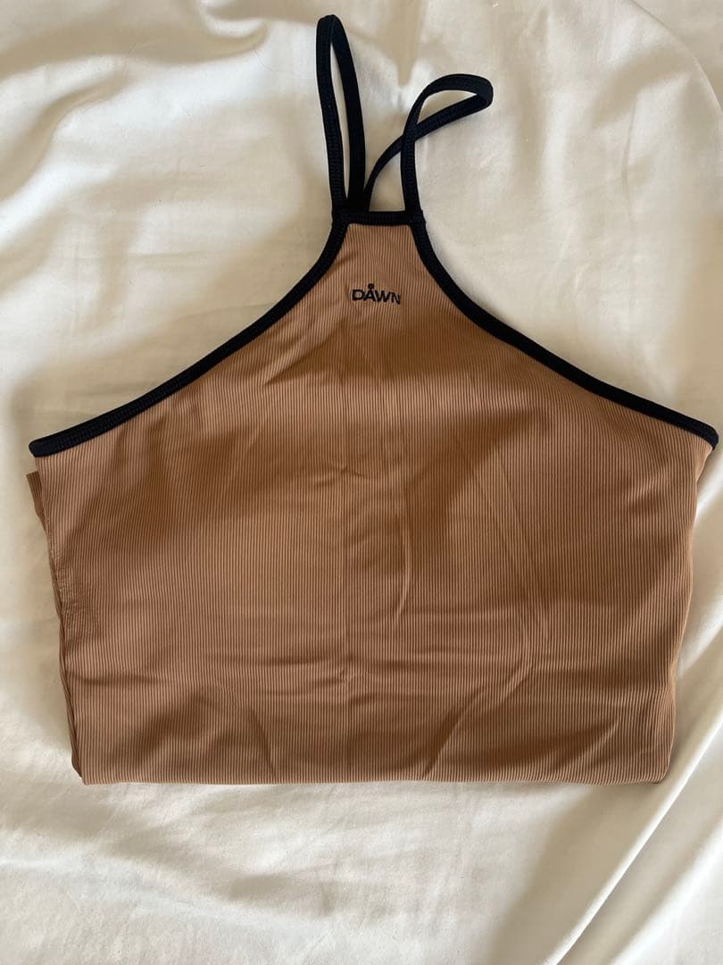 DAWN No.11 CUP IN LANG TOPS BEG×BLK