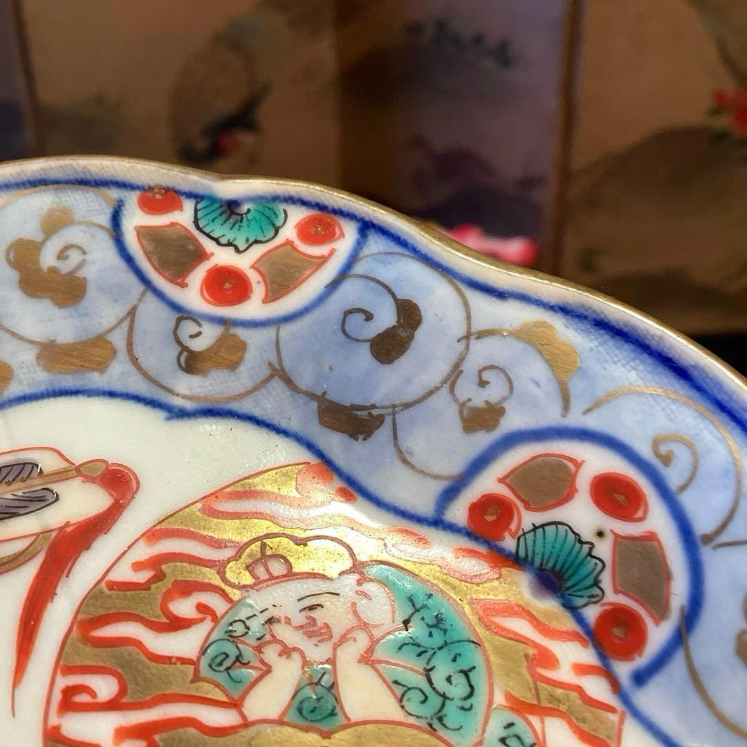 A920 古伊万里　金襴手　人物宝尽紋様　丸紋に唐草　菱形輪花皿　５枚