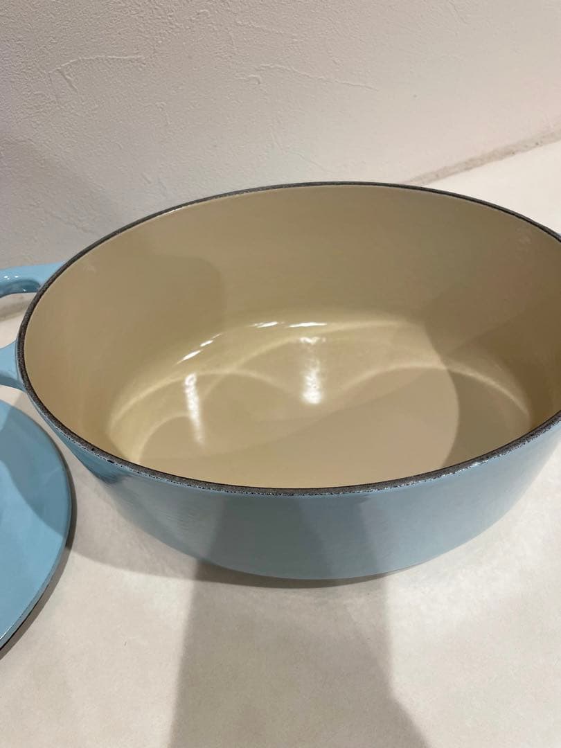 Le Creuset ル・クルーゼ　可愛いライトブルー 25cm 鍋　美品