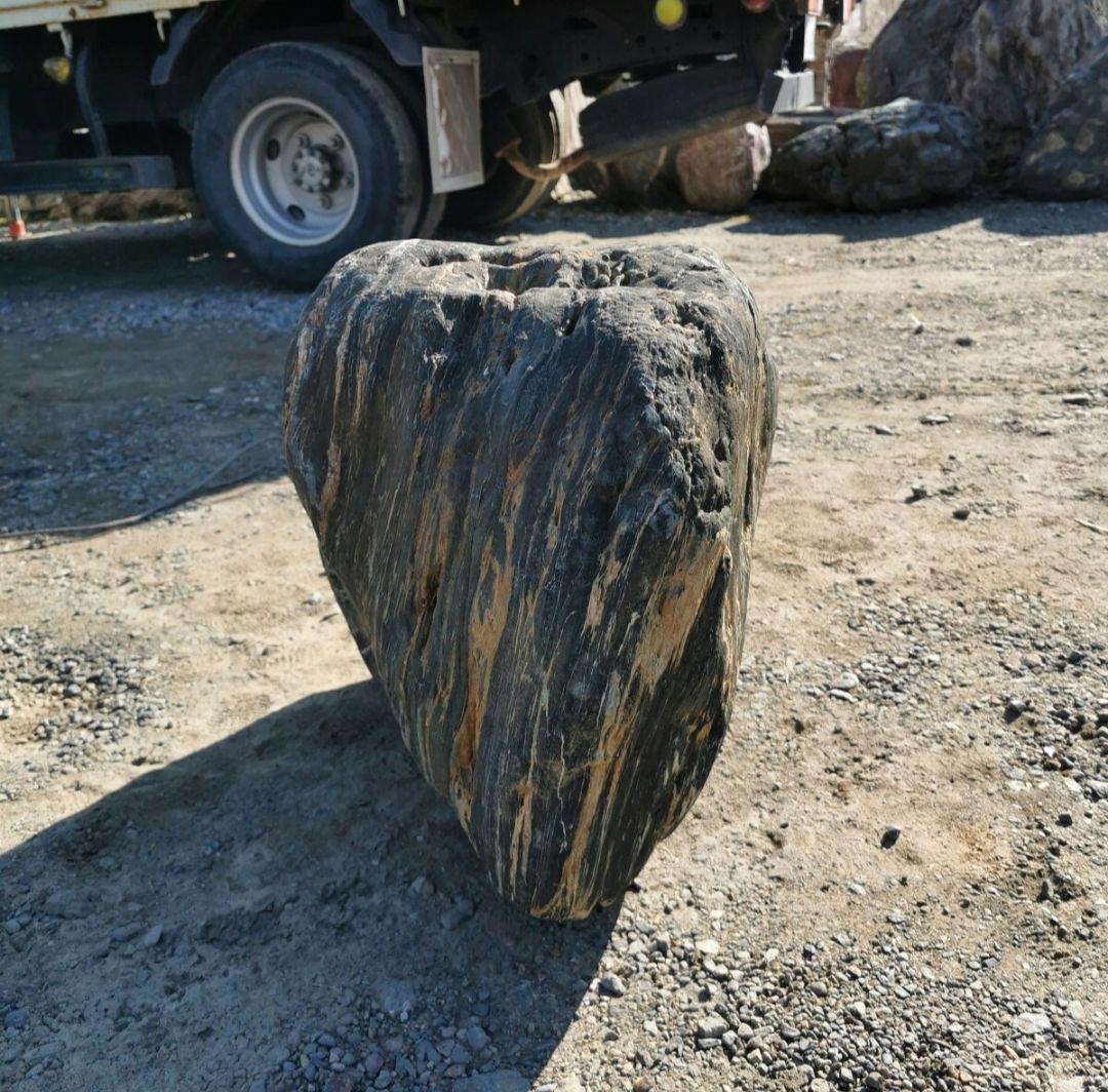 福島産　鮫川石　223キロ　庭石　鑑賞石 石　庭　坪庭　ガーデニング