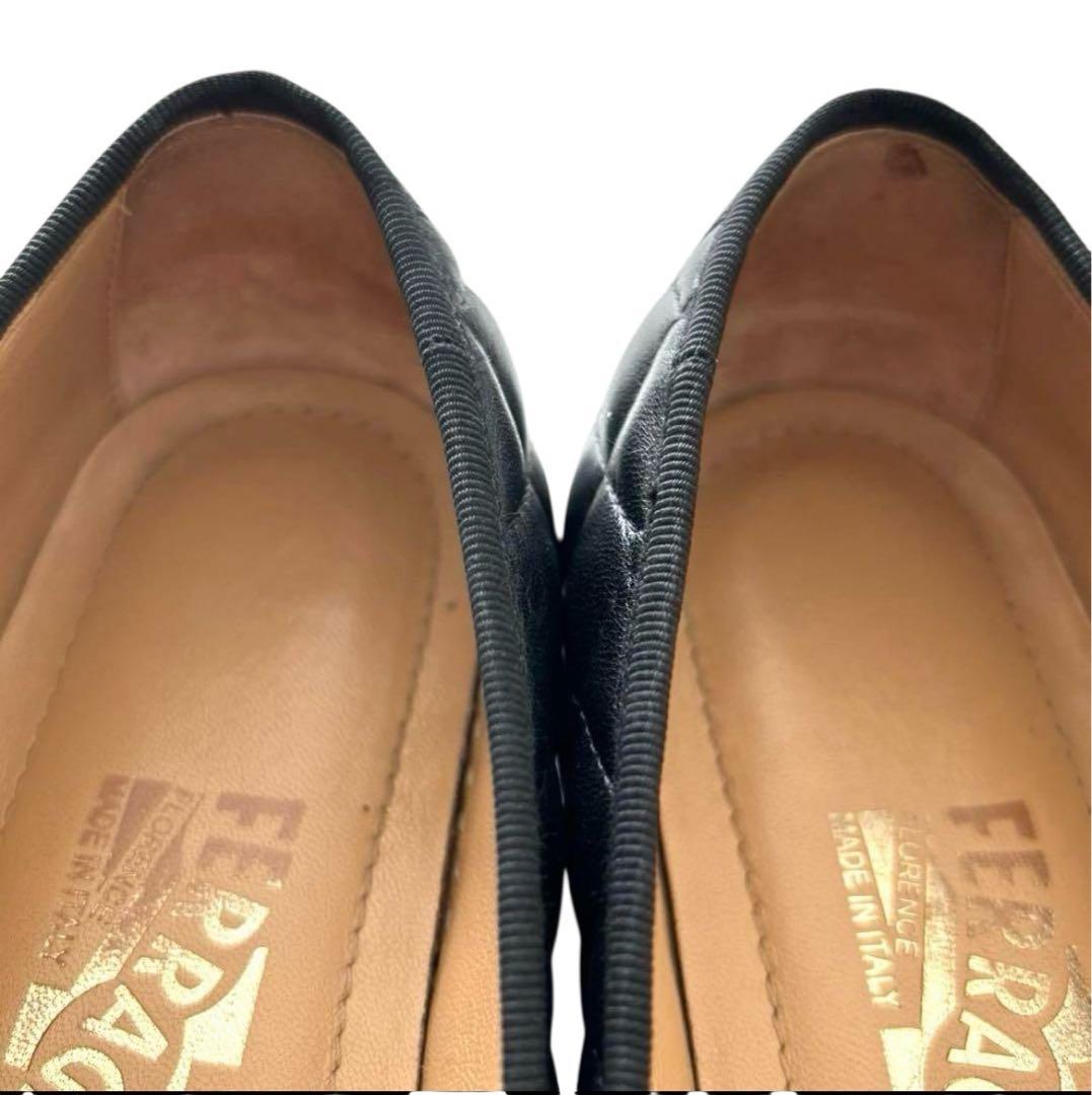 【サニー】FERRAGAMO ヴァラリボン キルティングフラットシューズ