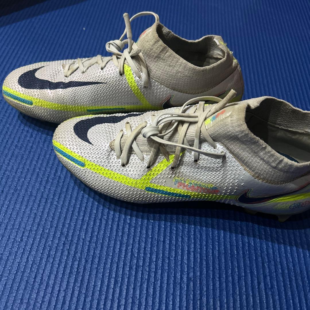 ナイキファントムgt2 エリート FG(天然芝)