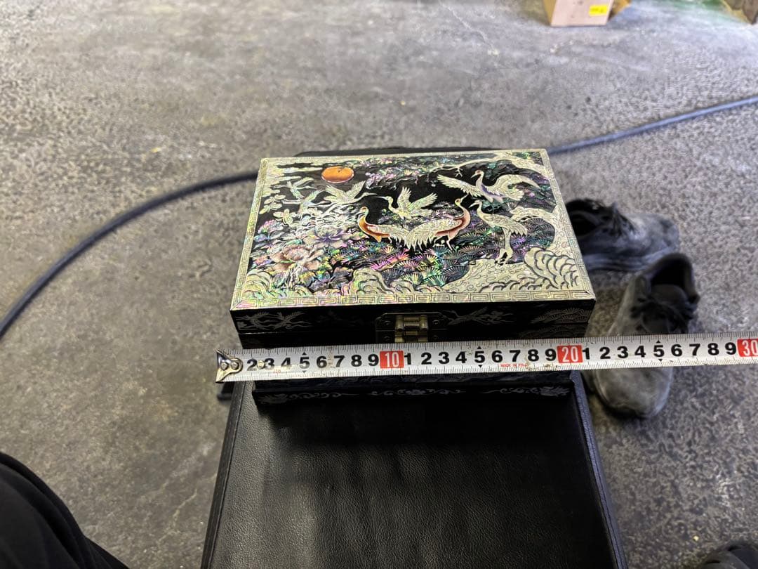 【即決価格】★貴重品物★螺鈿細工の木製収納箱