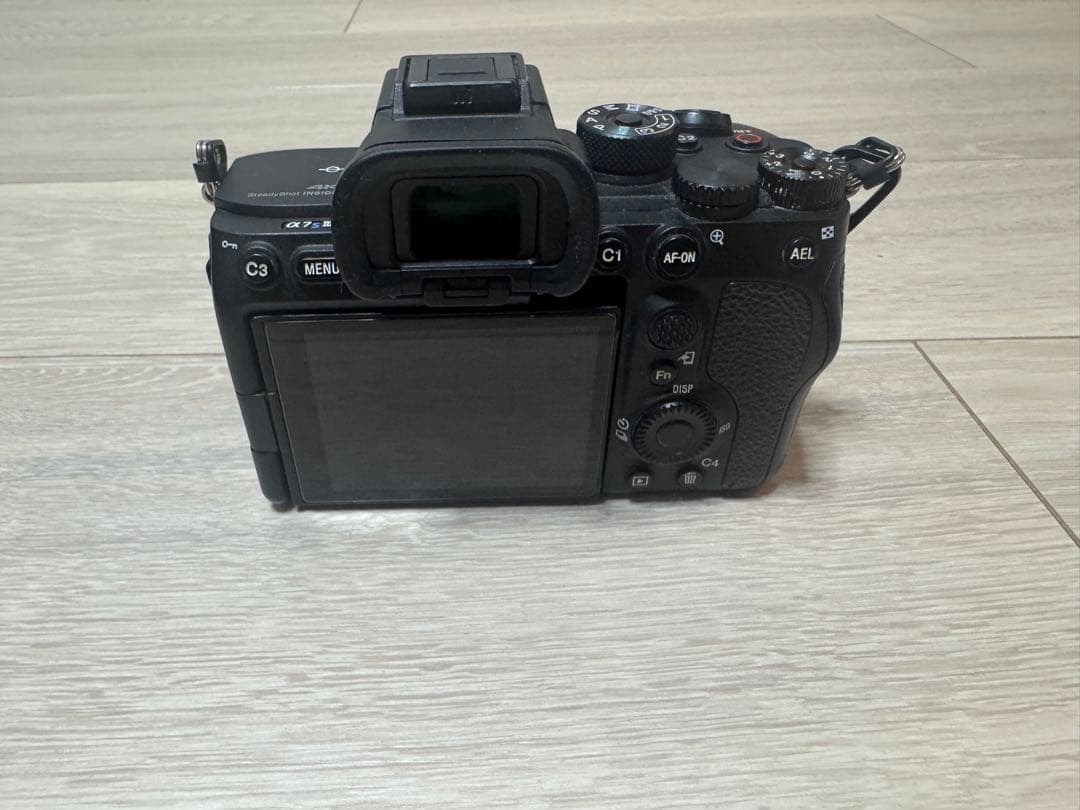 u*o様 年末年始特価！SONY α7SIII ミラーレス a7s3