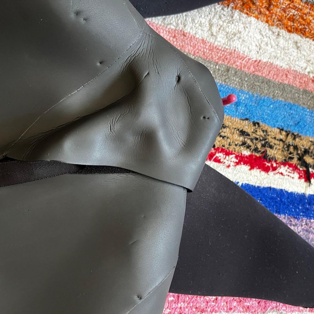 アイデンティファイ　3mm ウェットスーツ