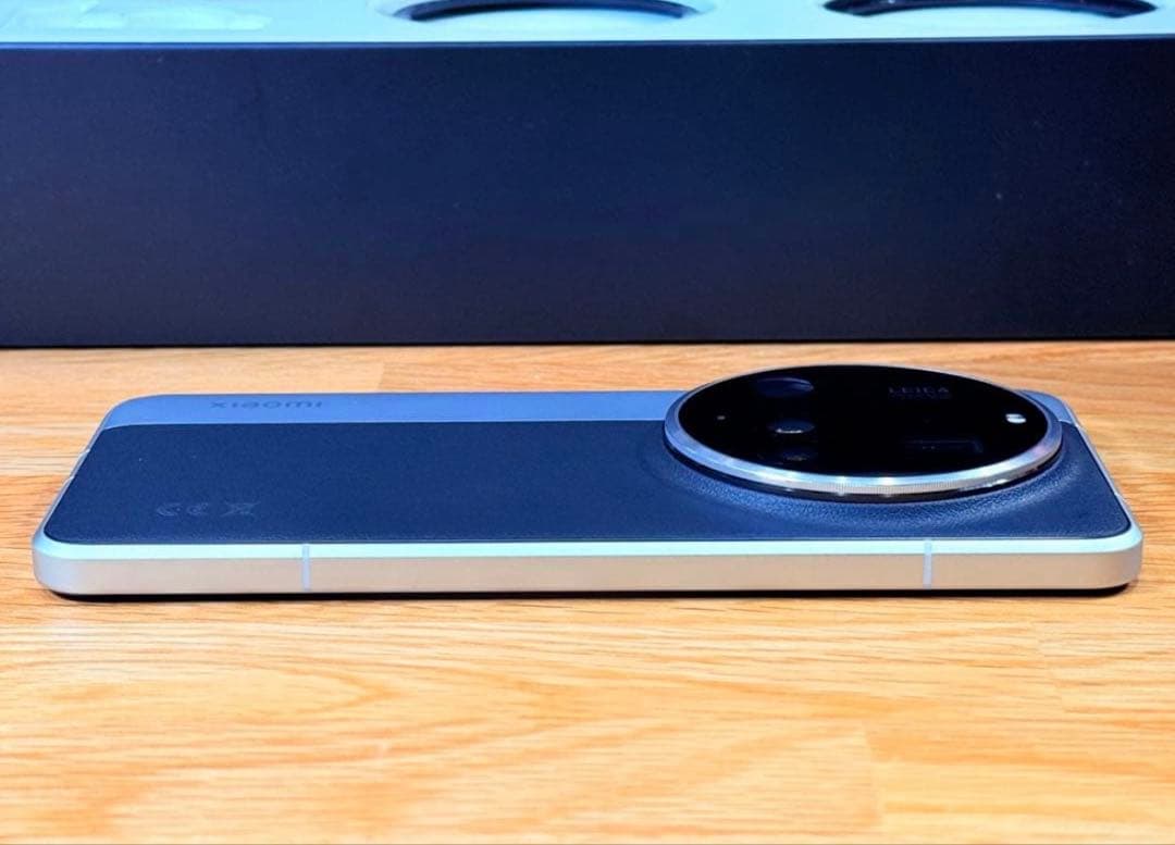 画面傷あり Xiaomi 15 Ultra シルバークローム 512GB 国内版