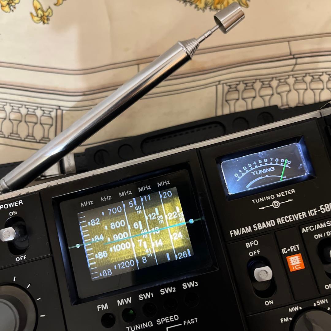 動作美品！●SONY　スカイセンサ－　ICF5800　●昭和のBCL傑作機！