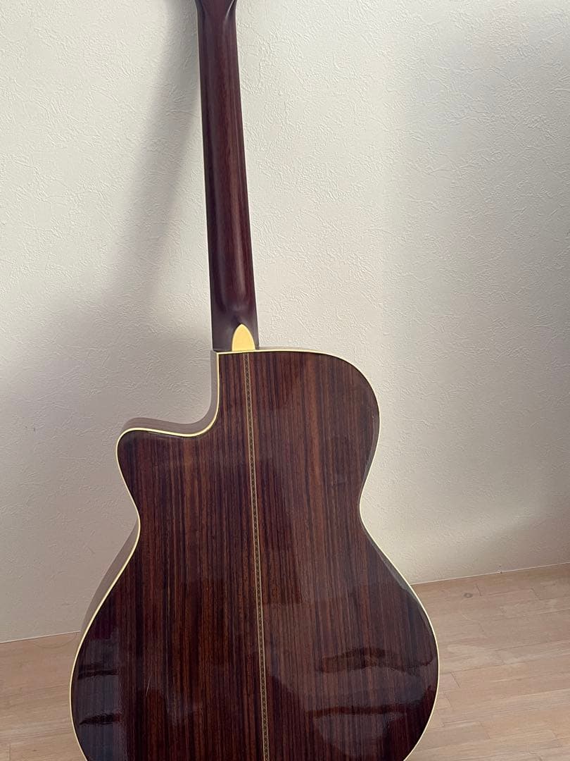 Morris Rumbler RA800P アコースティックギター