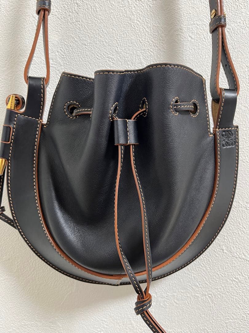 LOEWE ホースシューバッグ
