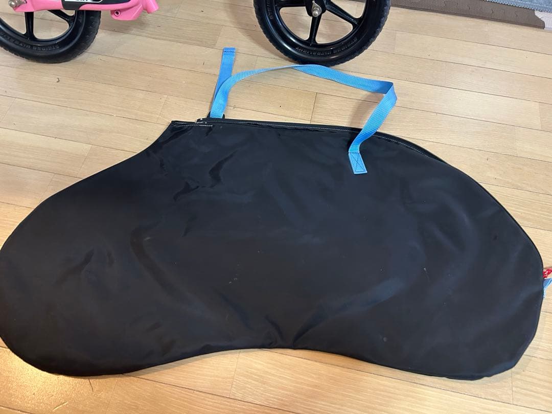 ☆美品☆ストライダー　12インチ　ピンク　キャリーケース付き