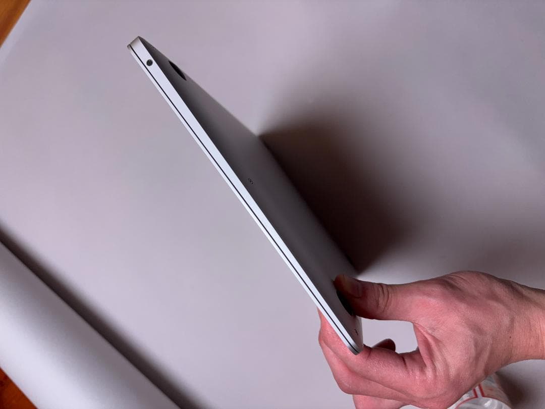 MacBook本体 MacBook Air Retina 13-inch 2018 8GB 256G