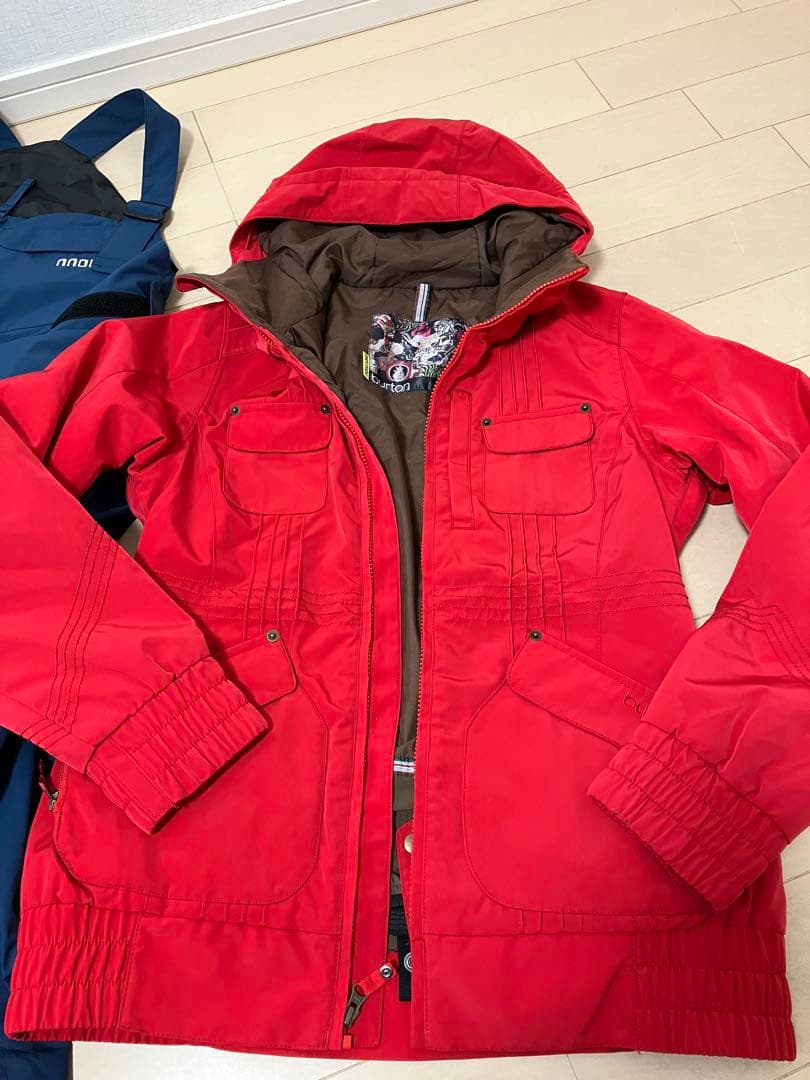 BURTON バートン　レディースM NNOUM ビブパンツ　上下セット！