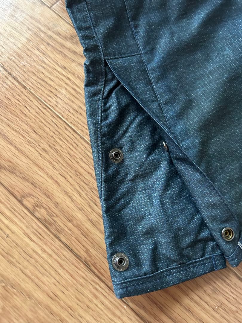 スノーボードウエア上・下　Sサイズ　小物セット