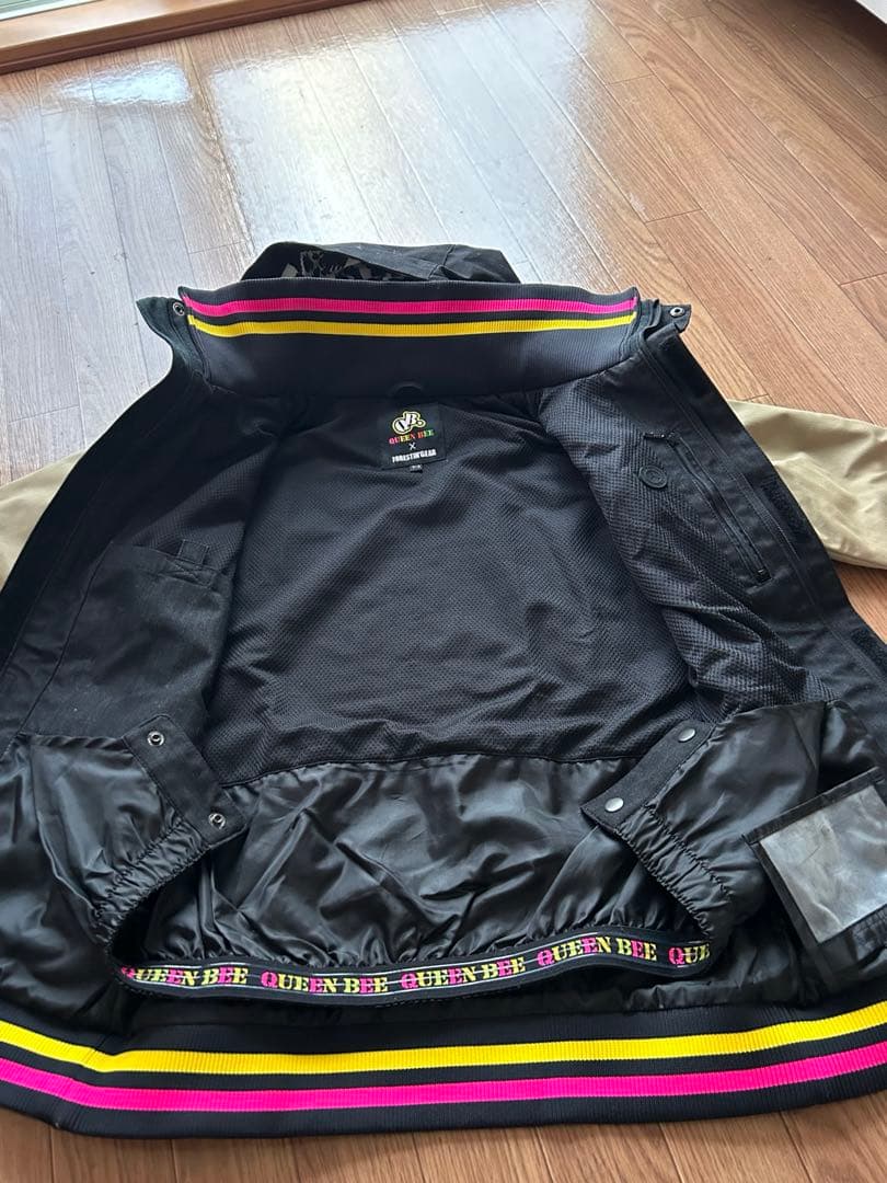 スノーボードウエア上・下　Sサイズ　小物セット