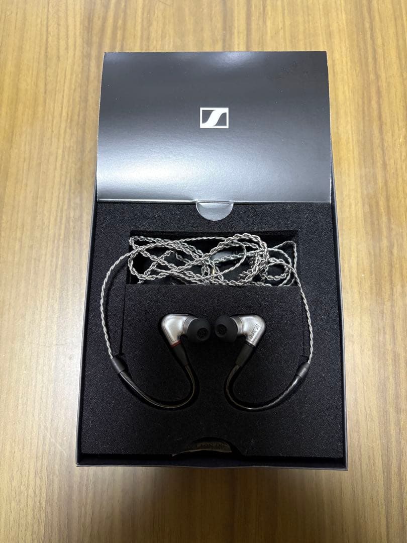 イヤホン Sennheiser IE 200 Silver Edition
