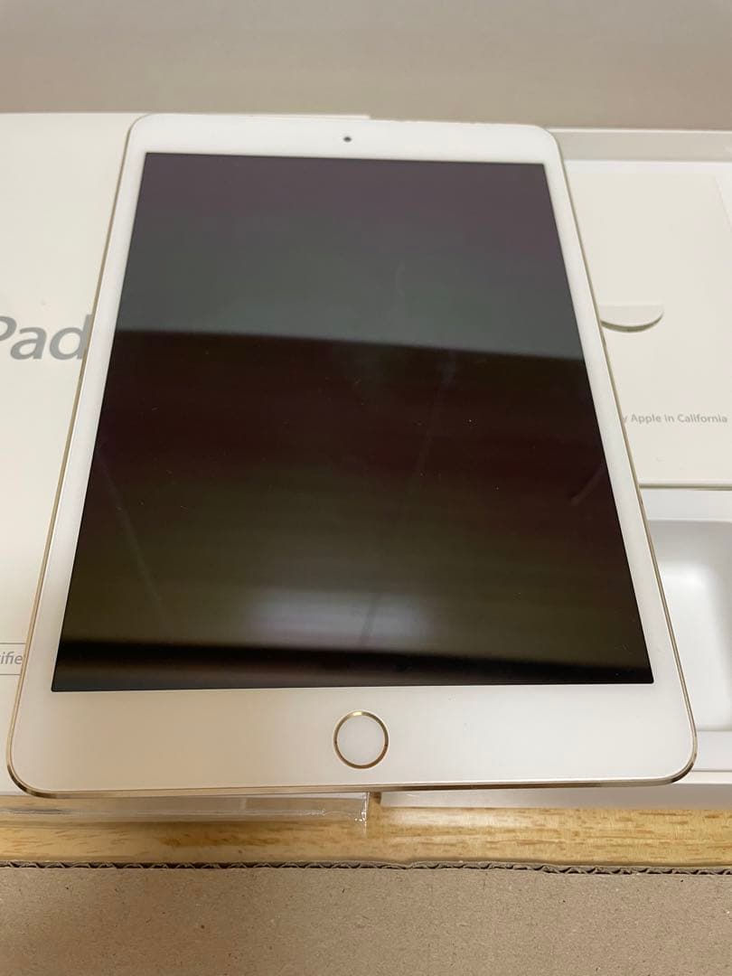 APPLE iPad mini3 WI-FI 64GB おまけケースつき