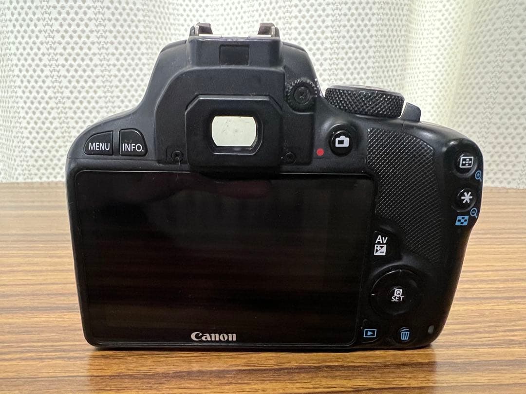 Canon EOS Kiss X7 デジタル一眼レフカメラ　キャノン　ジャンク