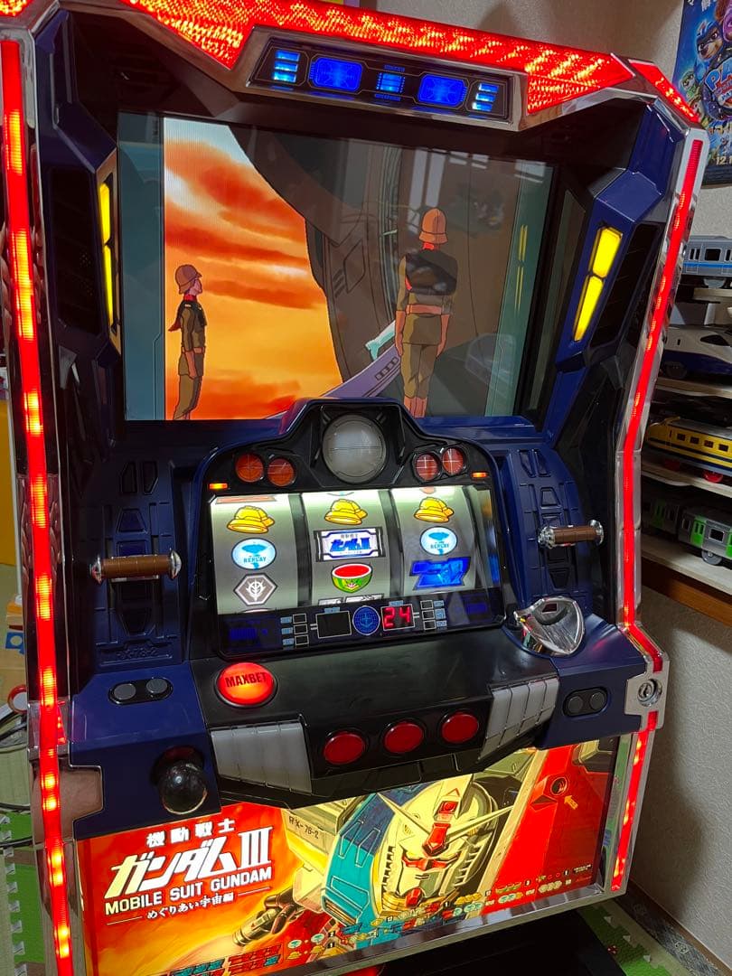 パチスロ ガンダムⅢ めぐりあい宇宙編 パチスロ実機 不要機付 山佐