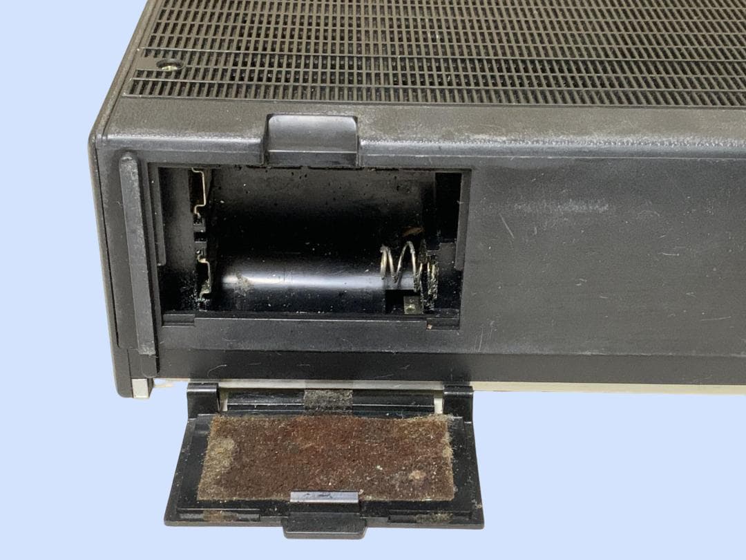 M8985 SONY ICF-5800 スカイセンサー5800　ジャンク品