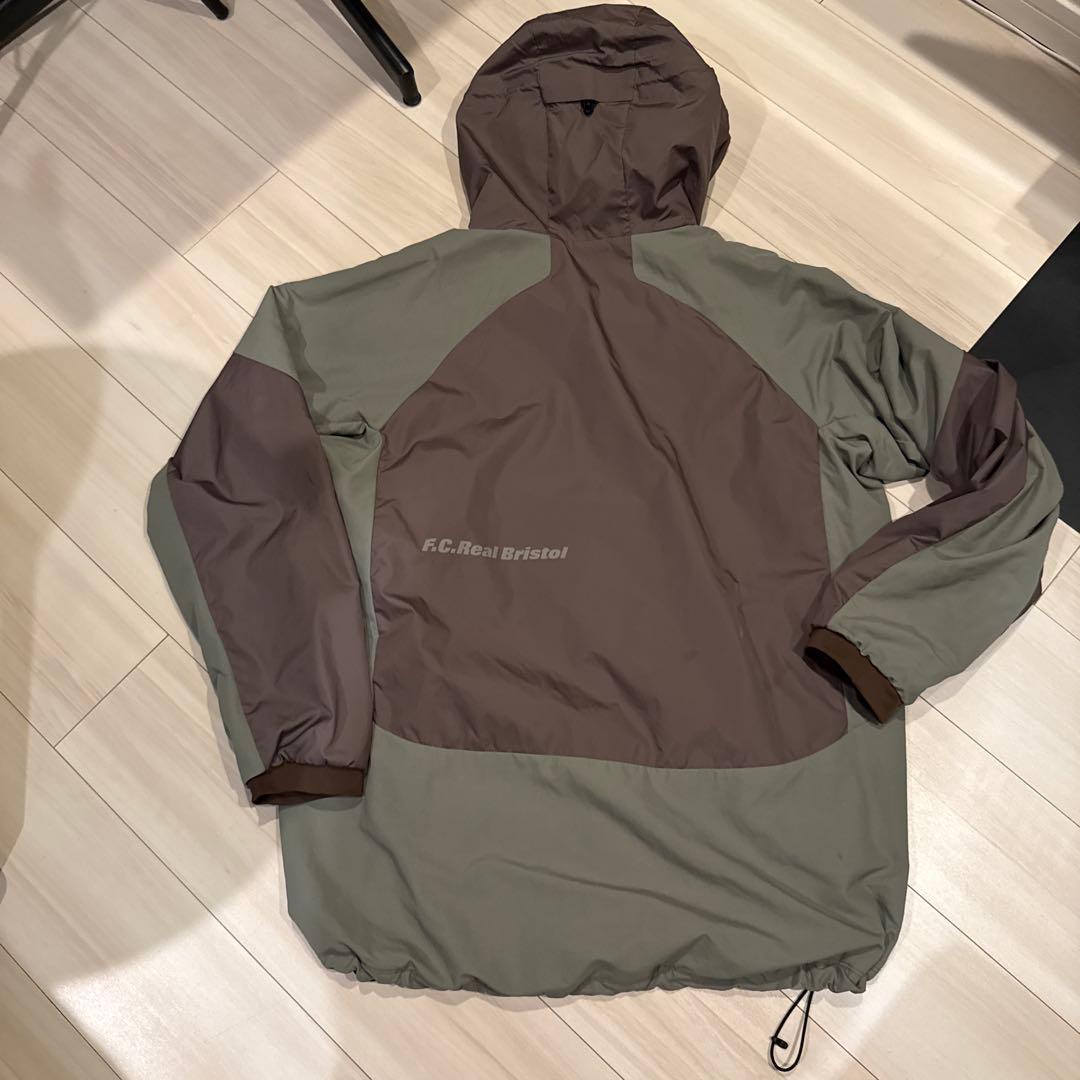 F.C.Real.Bristolナイロン上 カーキ✖️ベージュ サイズL